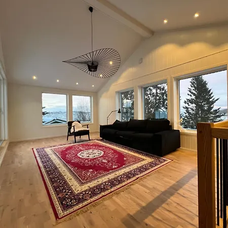 Tromso Arctic Villa With Free Parking Exterior photo