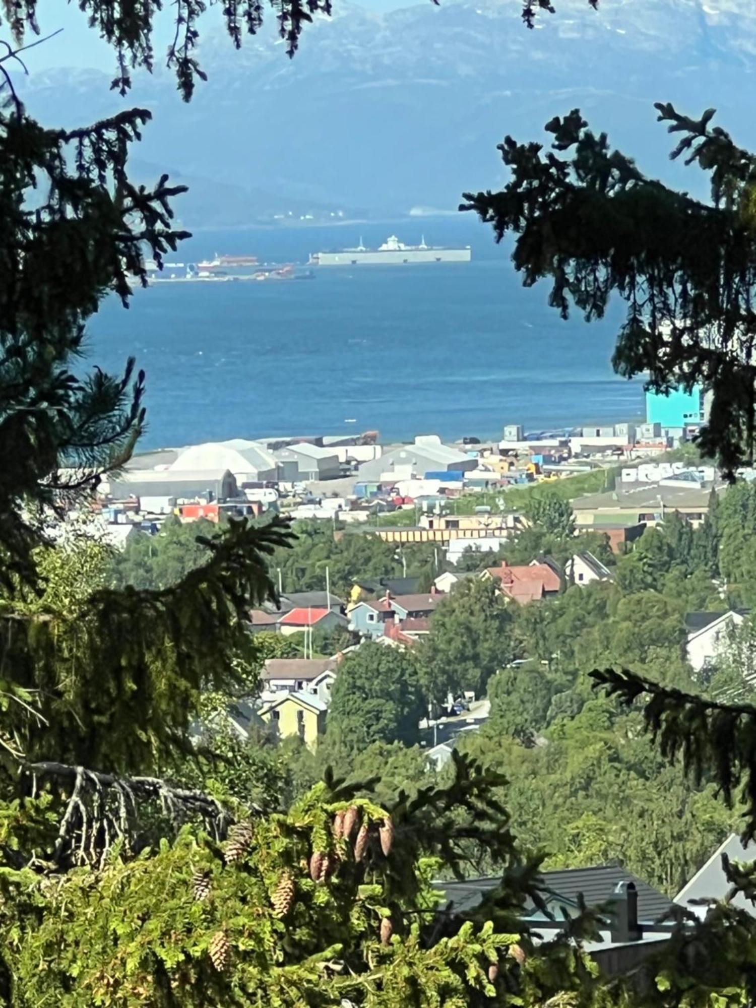 Arctic With Free Parking Apartment Tromso